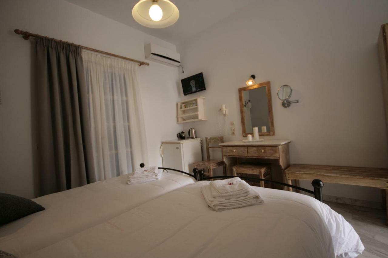 Pension Sofia ปาริเกีย ภายนอก รูปภาพ