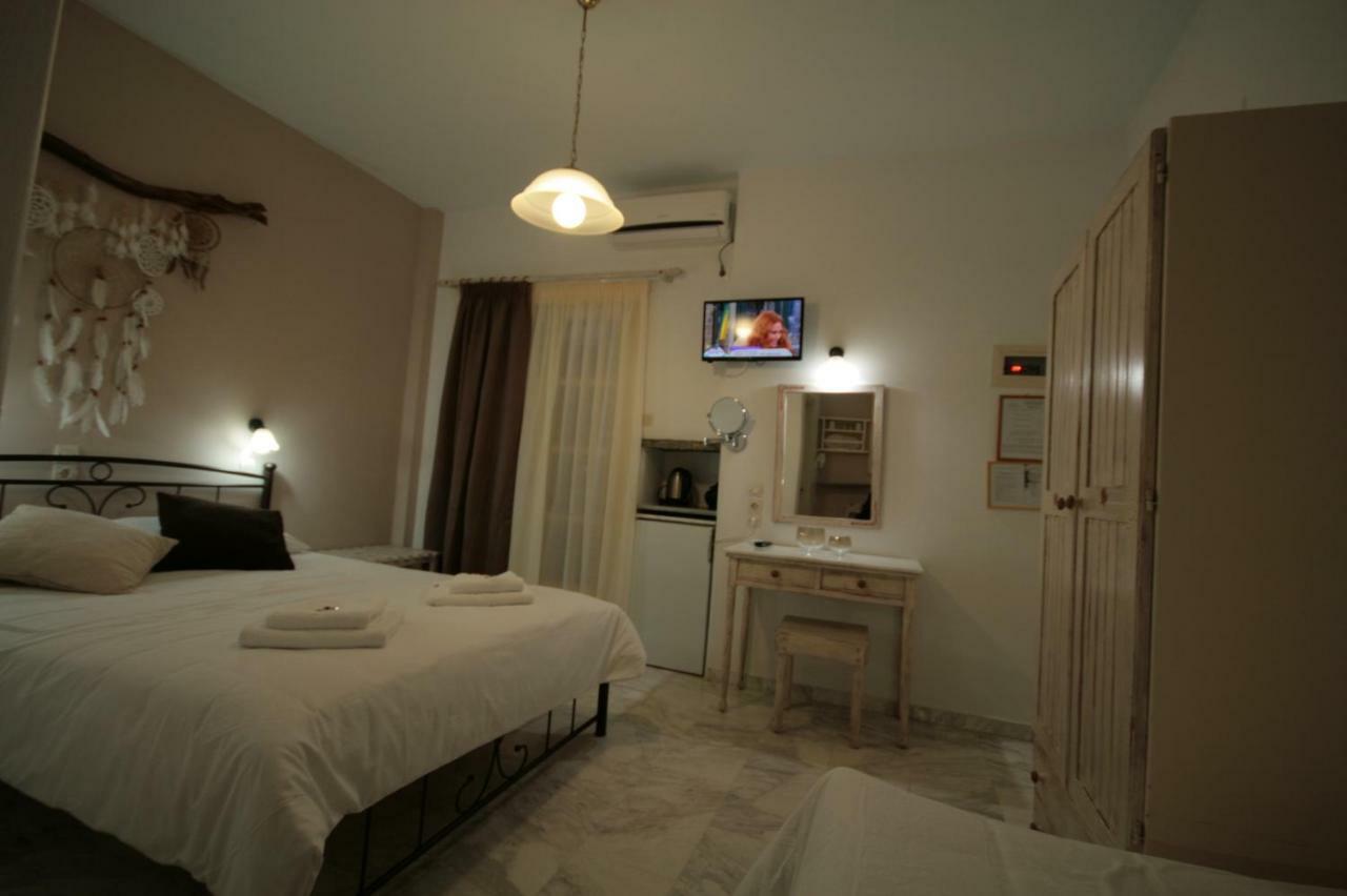 Pension Sofia ปาริเกีย ภายนอก รูปภาพ